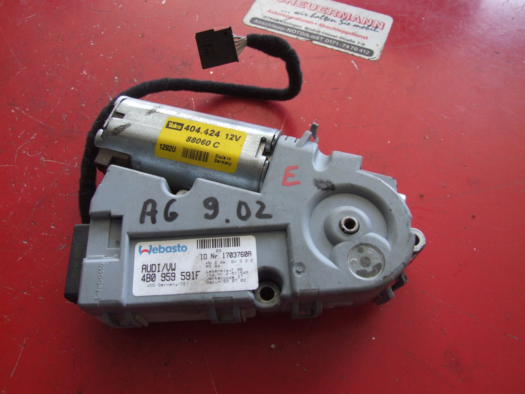 Schiebedachmotor aus Audi A6 Valeo 404424 / 4B0959591D (gebraucht)
