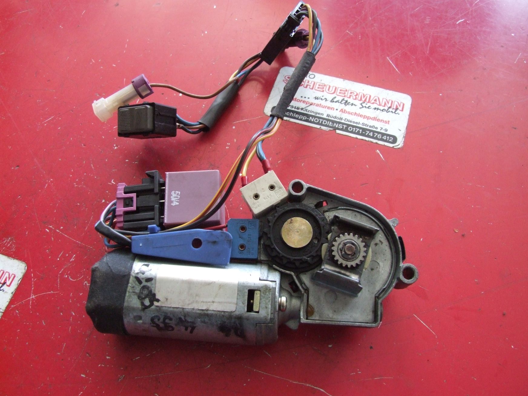 Schiebedachmotor aus Audi Audi 80 B4 Webasto / 895877795B (gebraucht)