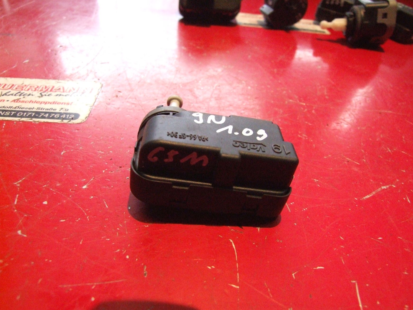 Stellmotor Scheinwerfer aus VW Polo 9N Valeo / 5P0941295 (gebraucht)