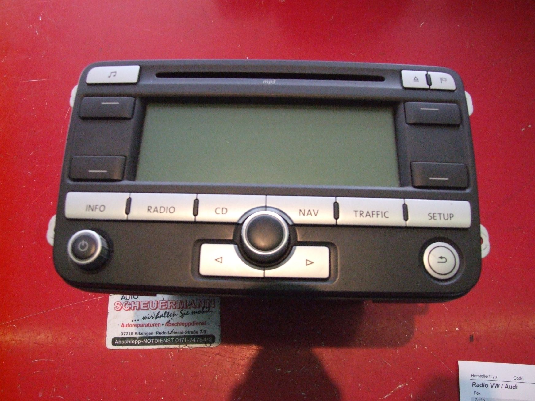 Radio aus VW Golf 5 Blaupunkt 7612002044 / 1K0035191D (gebraucht)