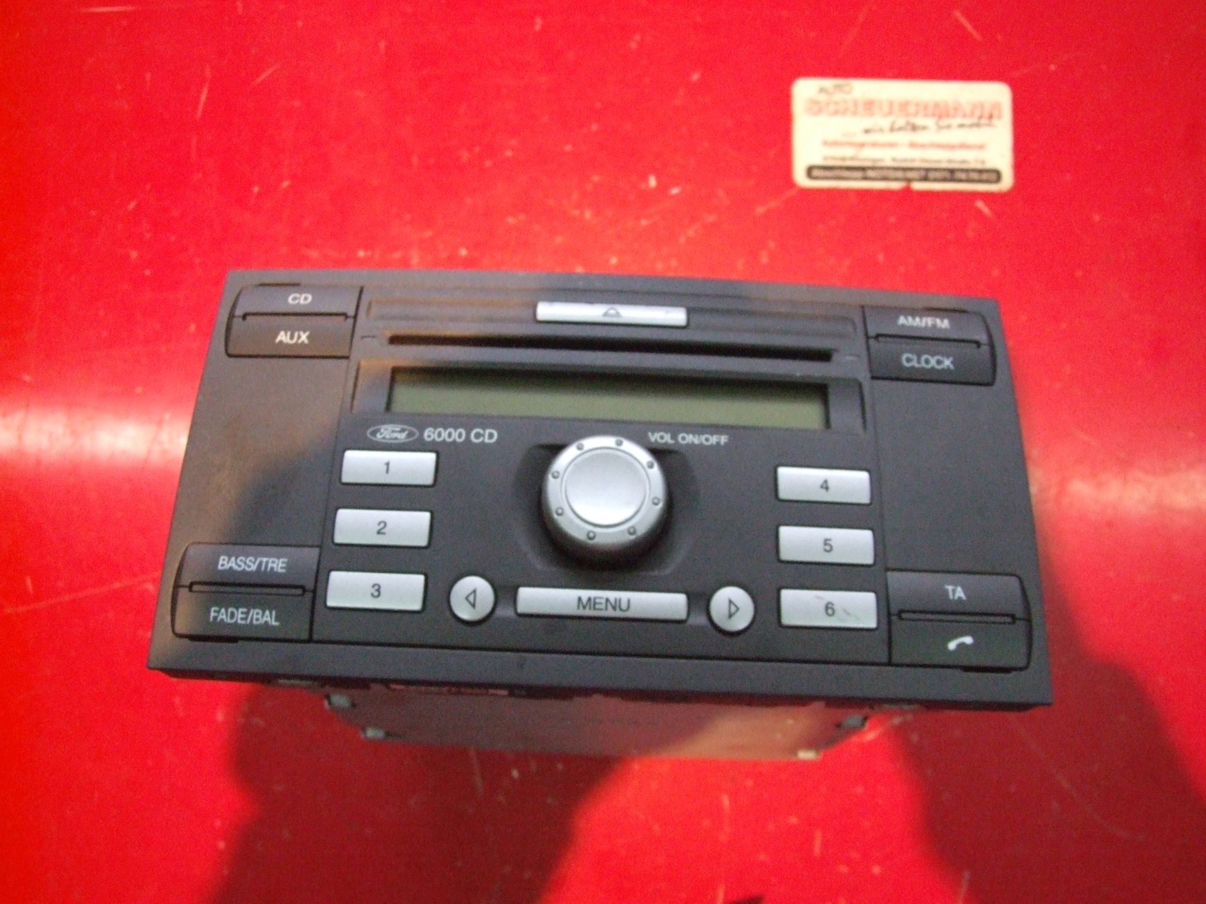 Radio aus Ford Fiesta 5 Visteon 6000CD / 6S6118C815AH (gebraucht)