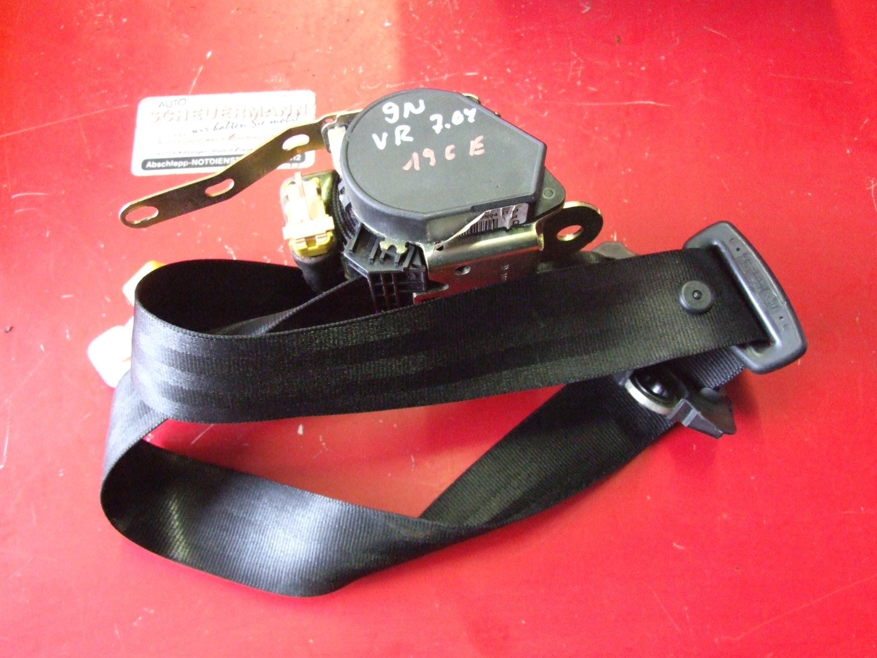 Sicherheitsgurt aus VW Polo 9N VAG / 6Q0857706G (gebraucht)