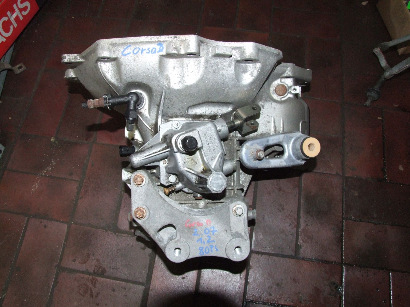 Getriebe aus Opel Corsa D Code F13  W4,29 GM / 55355489 (gebraucht)