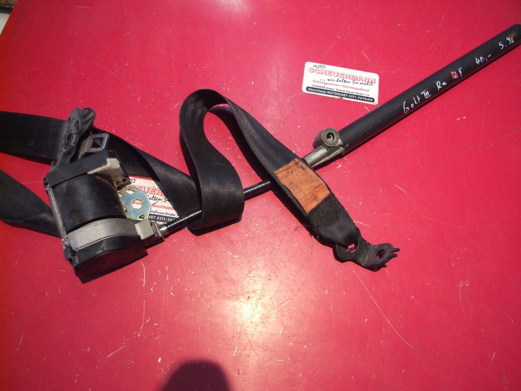 Sicherheitsgurt aus VW Golf 3 TRW / 1H4857706A (gebraucht)