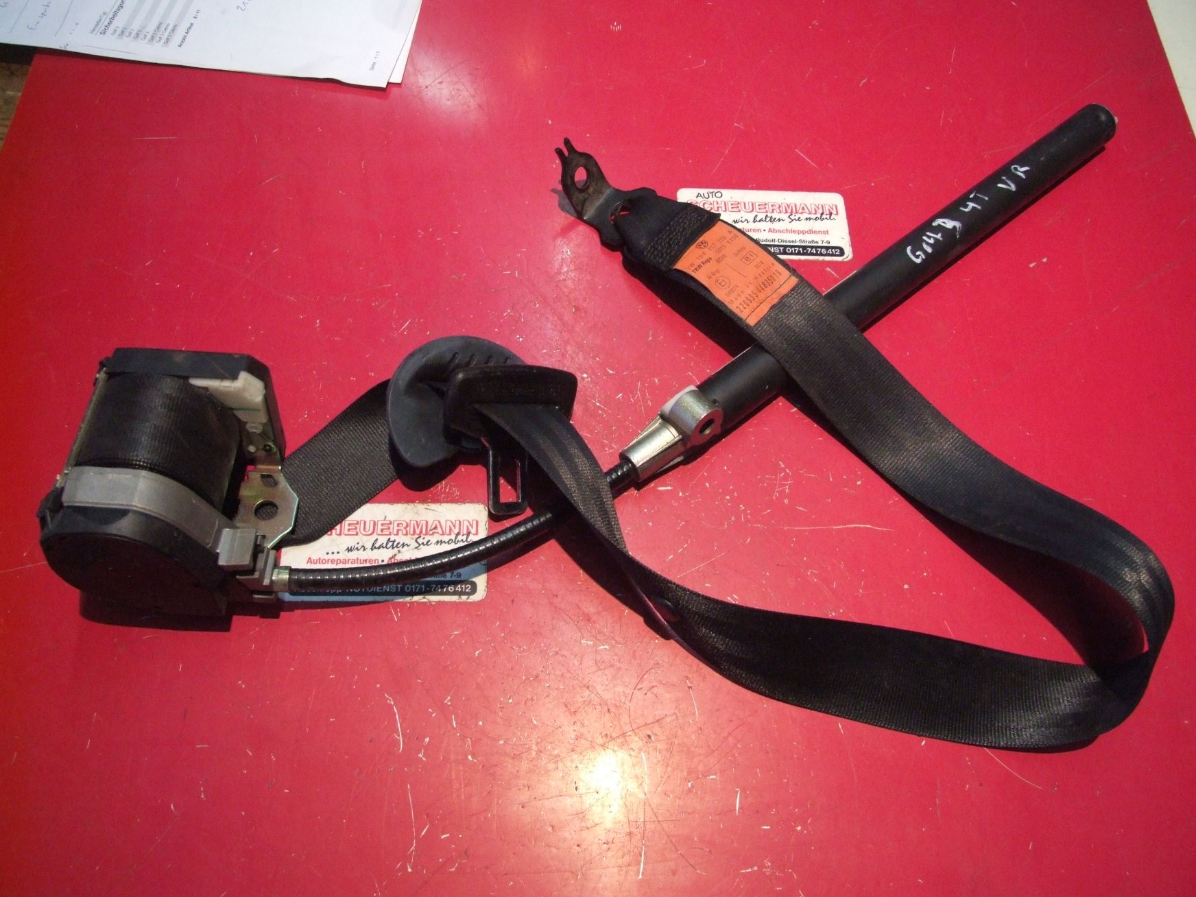 Sicherheitsgurt aus VW Golf 3 TRW / 1H4857706A (gebraucht)