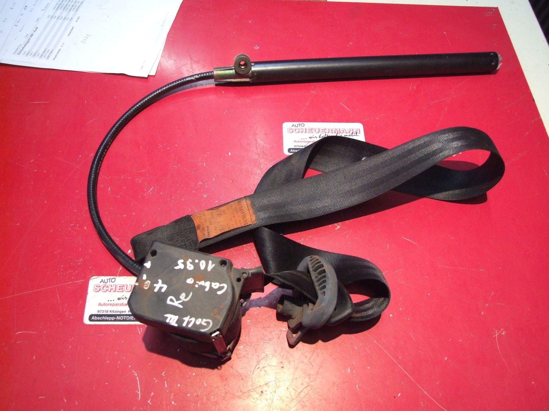 Sicherheitsgurt aus VW Golf 3 Cabrio TRW / 1E0857706B (gebraucht)