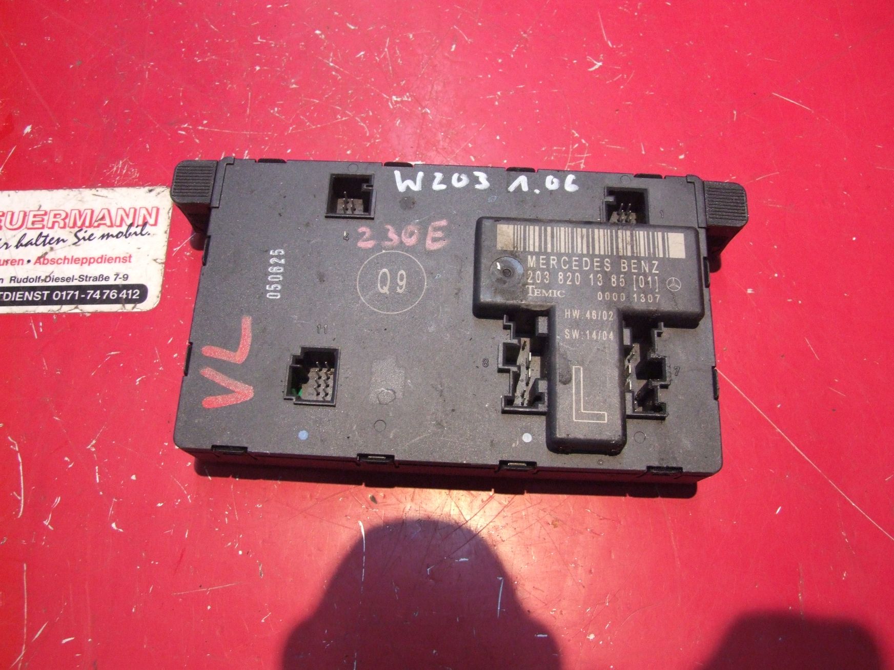 Steuergerät Tür aus Daimler / Mercedes W203 Temic / 2038201385 (gebraucht)