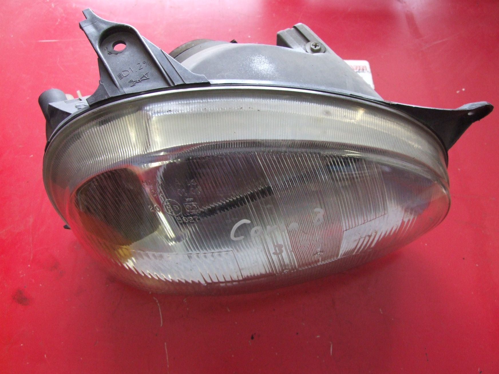 Scheinwerfer aus Opel Corsa B Valeo / 90444787 (gebraucht)