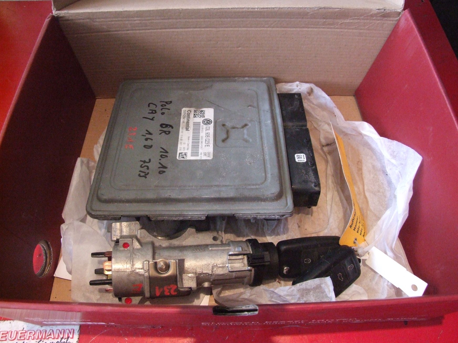 Steuergerät aus VW Polo 6R Continental / 03L906023E (gebraucht)