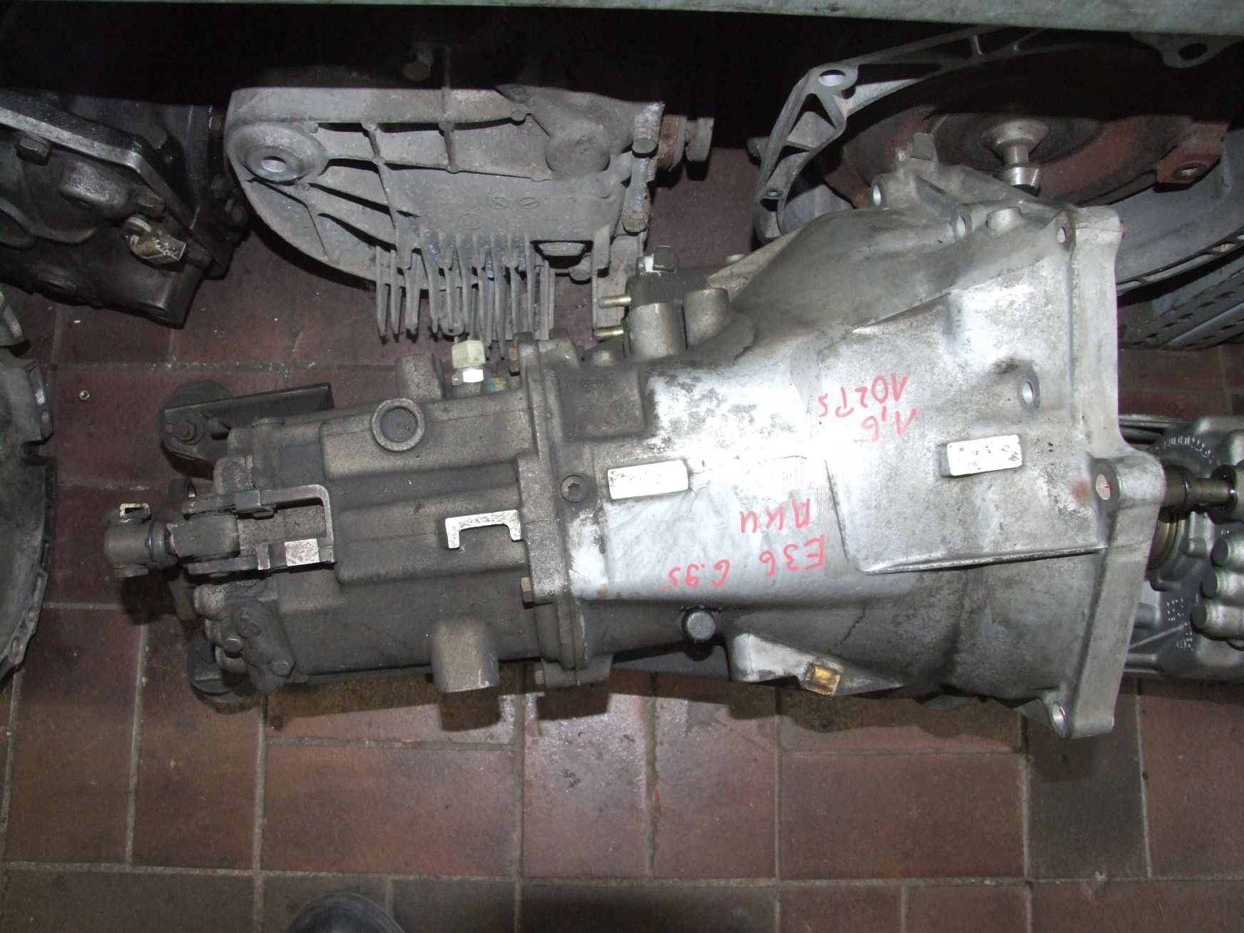 Getriebe aus BMW E36 316i Code AKU Getrag 2200022597 / 0324815 (gebraucht)