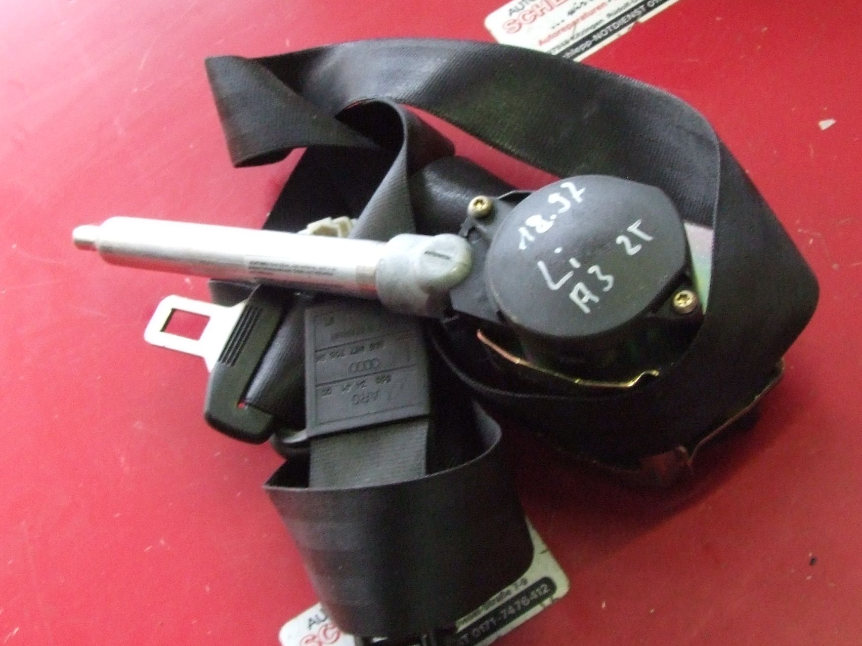 Sicherheitsgurt aus Audi A3 VAG / 895857705BK (gebraucht)