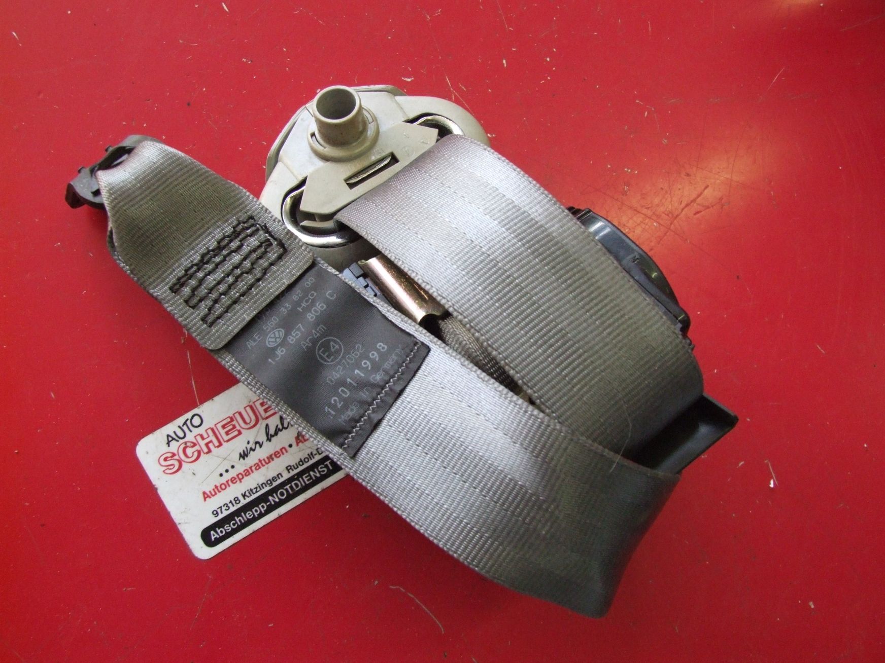 Sicherheitsgurt aus VW Golf 4 VAG / 1J6857806C (gebraucht)