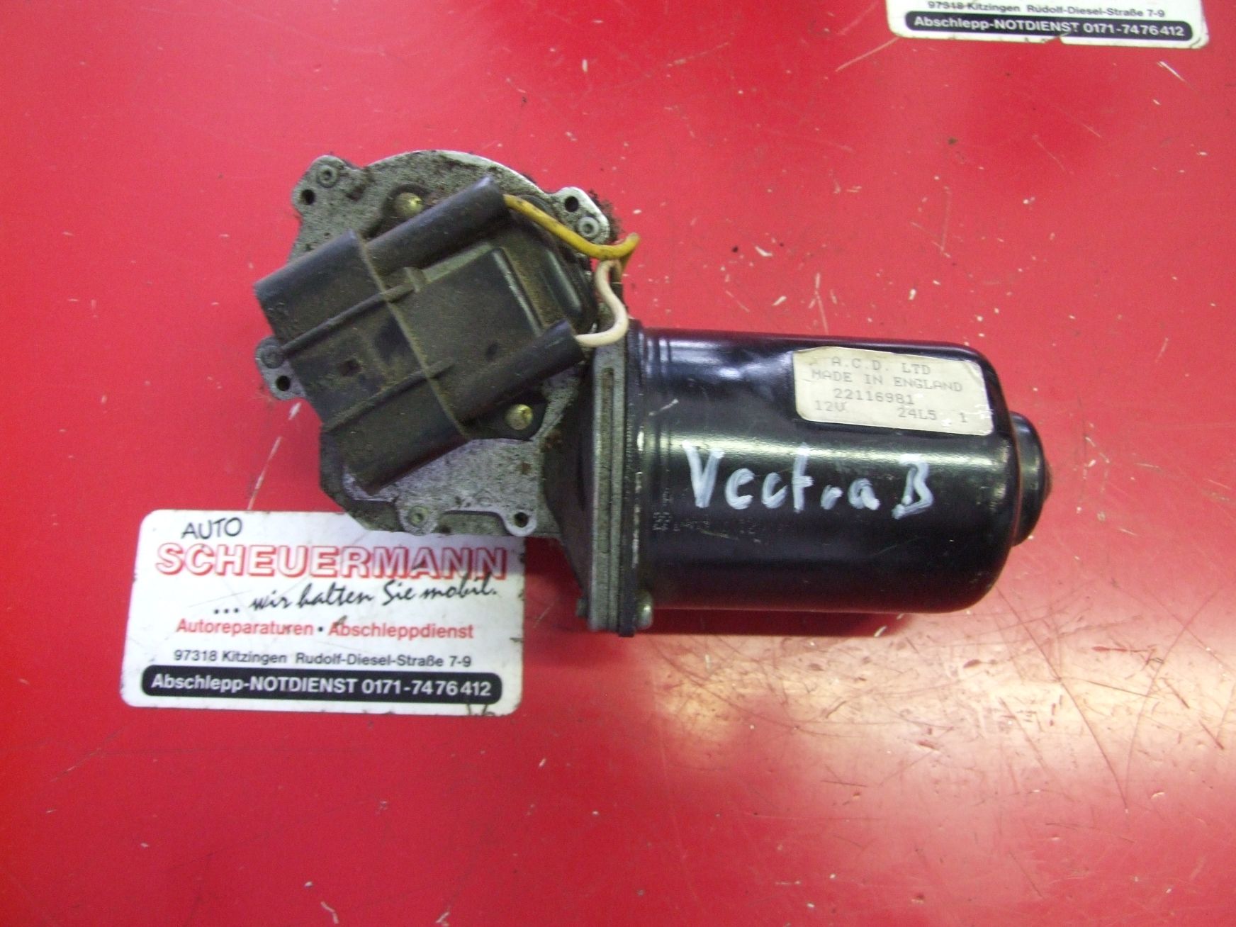 Wischermotor aus Opel Vectra B Bosch 0390241142 (gebraucht)