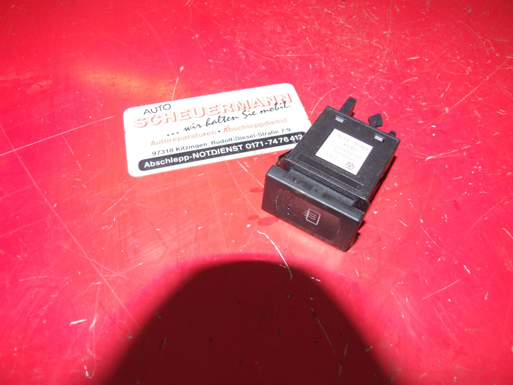 Schalter Heckscheibe aus VW Passat 3B / 3B0959621C (gebraucht)