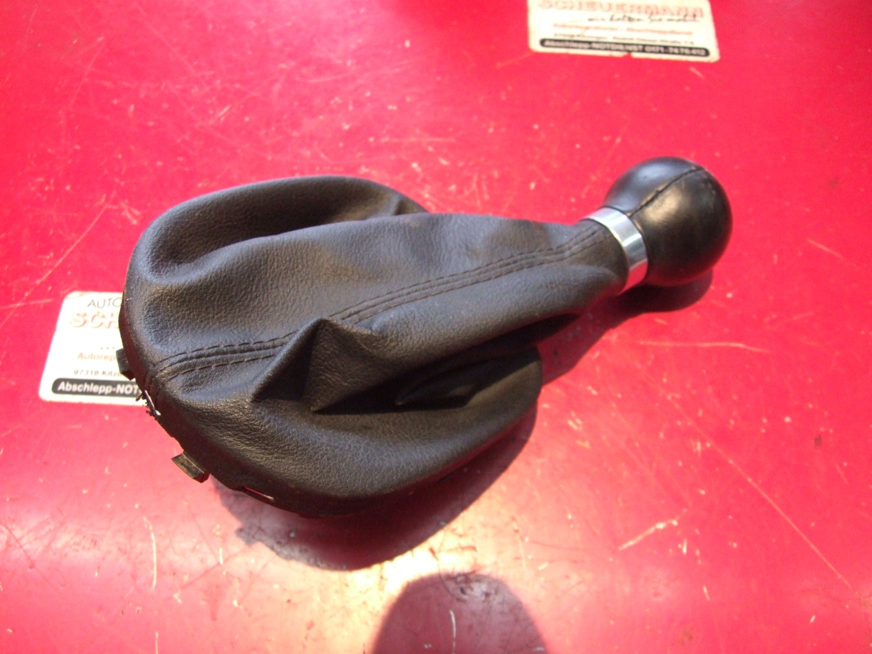 Schaltknauf mit Schaltsack aus VW Touran VAG / 1T0711113AE (gebraucht)