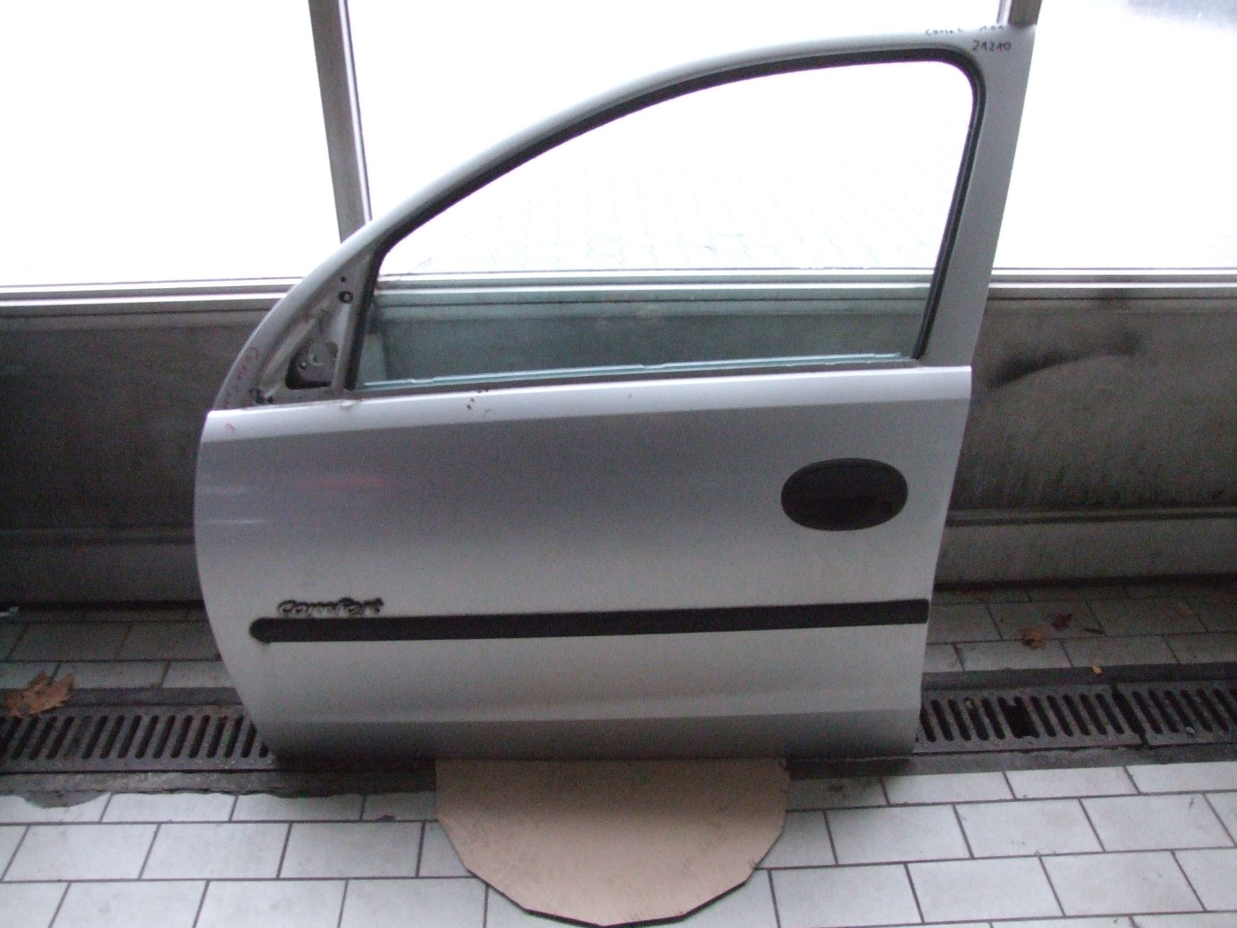 Türe aus Opel Corsa C GM / 13114683 (gebraucht)