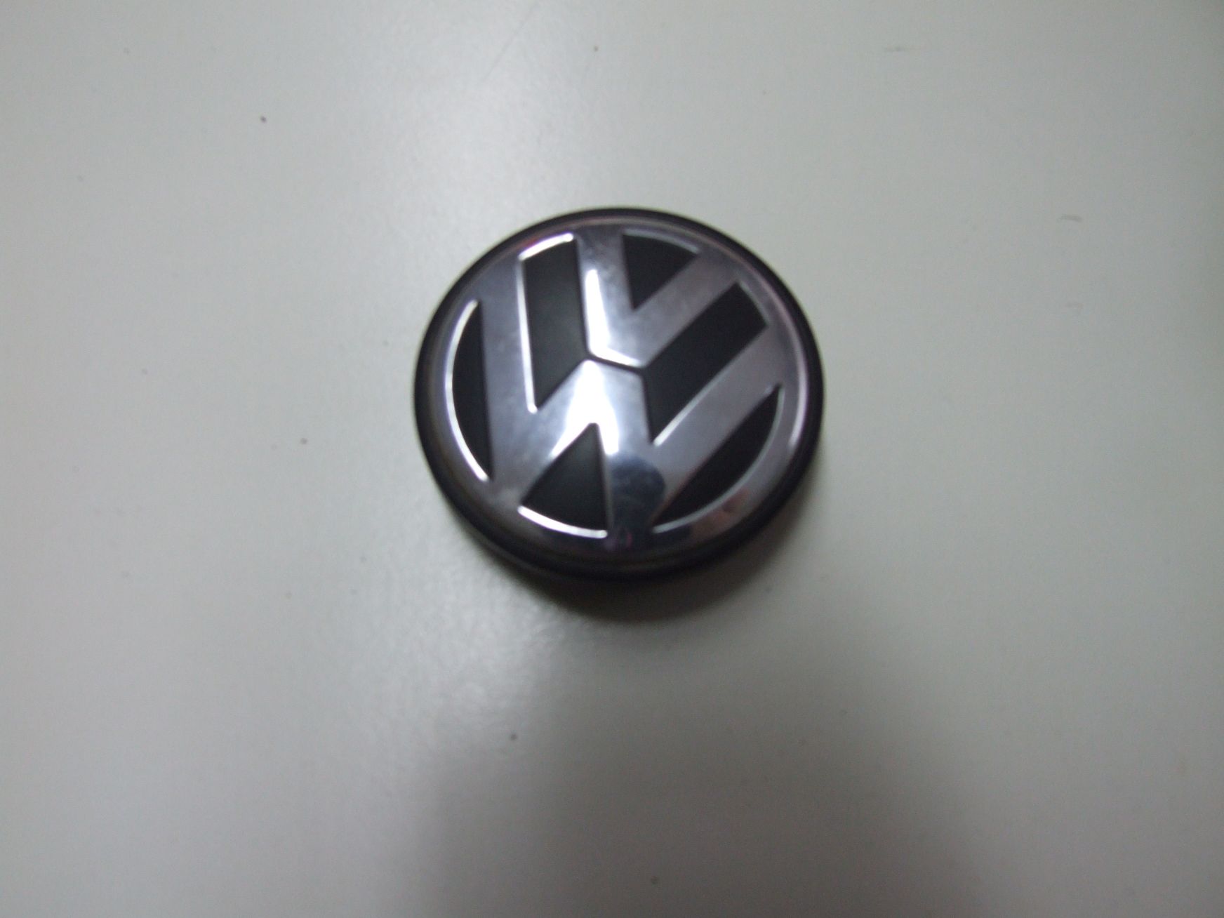 Radnabendeckel aus VW Golf 4 VAG / 1J0601171 (gebraucht)