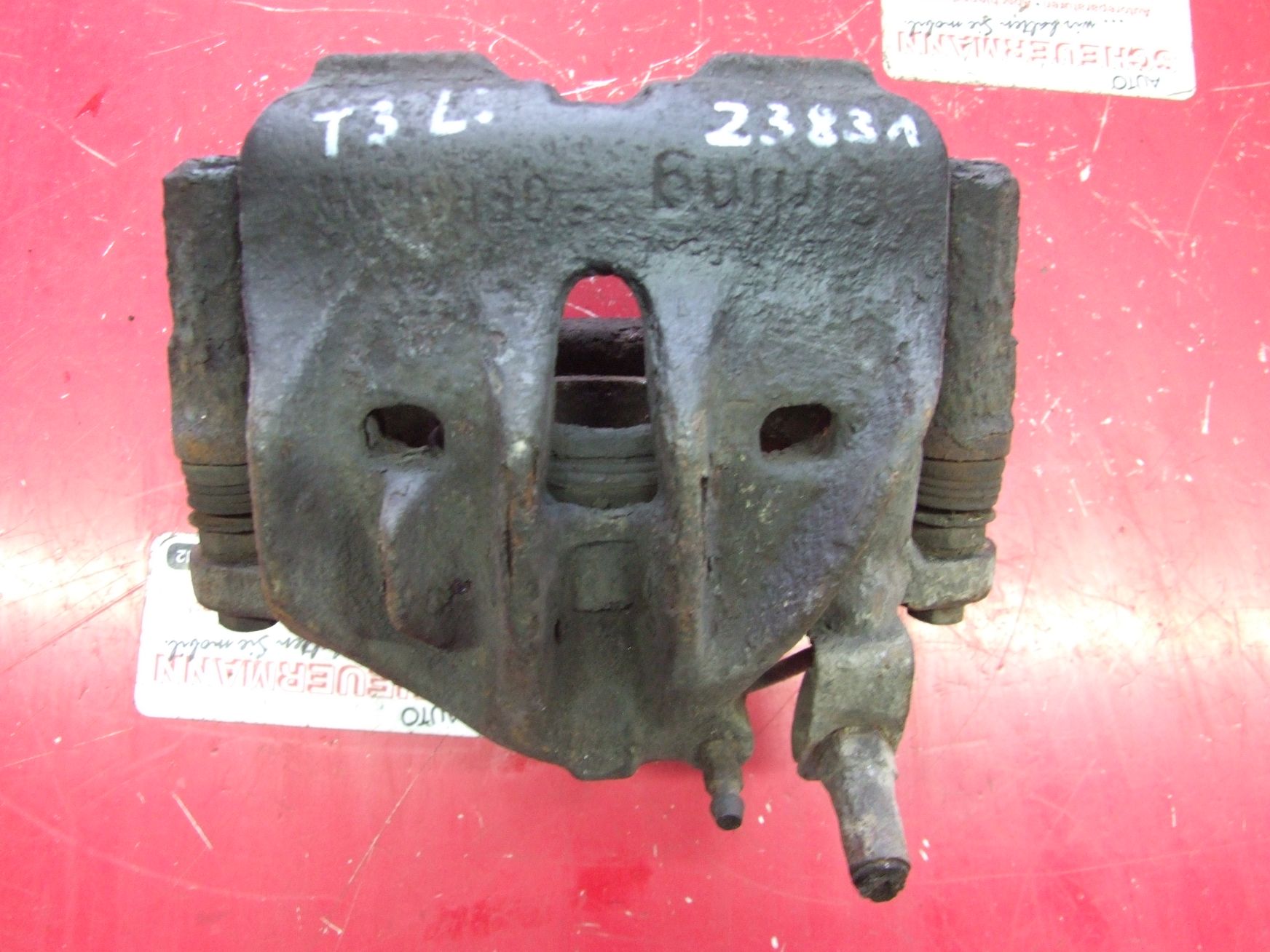 Bremssattel aus VW T3 Girling / 251615123B (gebraucht)