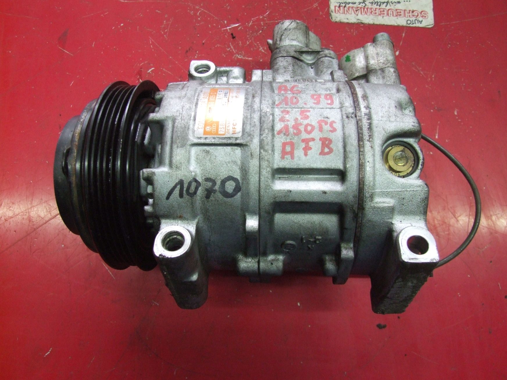 Klimakompressor aus Audi A6 TDi Denso 8880100172 / 4B0260805C (gebraucht)