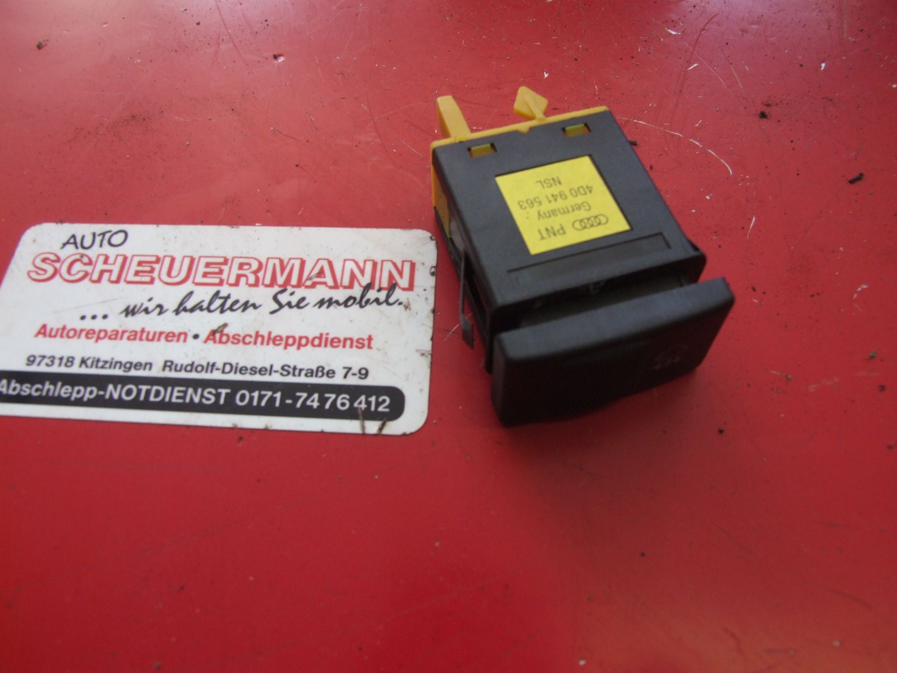 Schalter Nebelschlußleuchte aus Audi A4 / 4D0941563 (gebraucht)