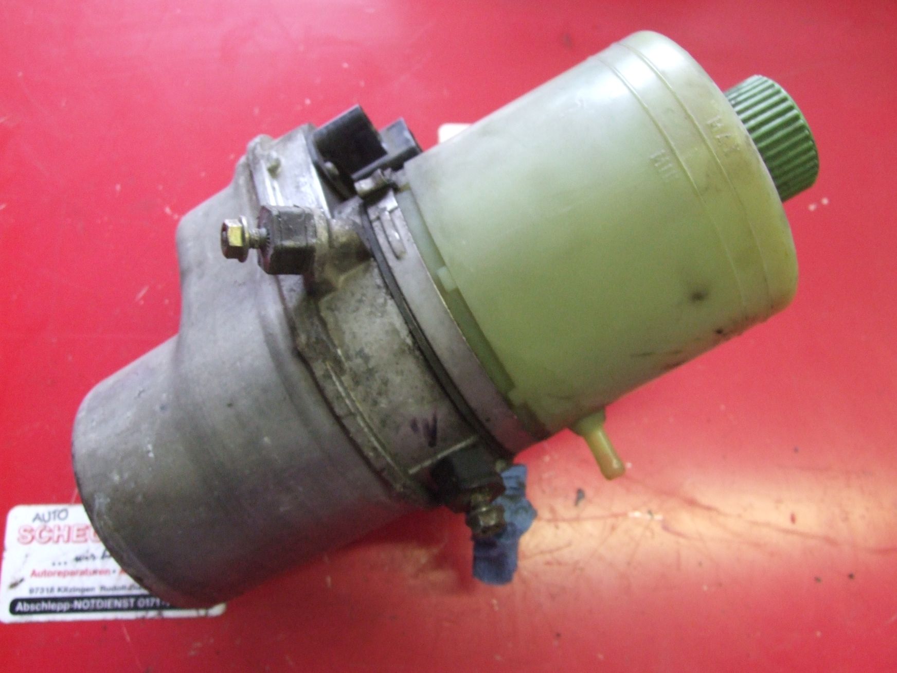 Servopumpe aus VW Polo 9N TRW / 6Q0423156M (gebraucht)