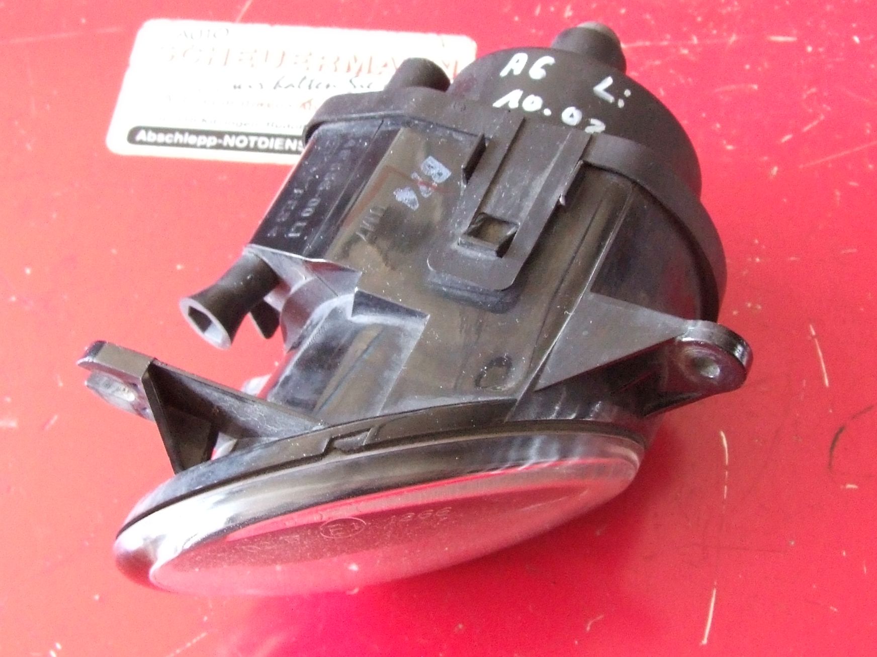 Nebelscheinwerfer aus Audi A6 Hella / 4B0941700C (gebraucht)