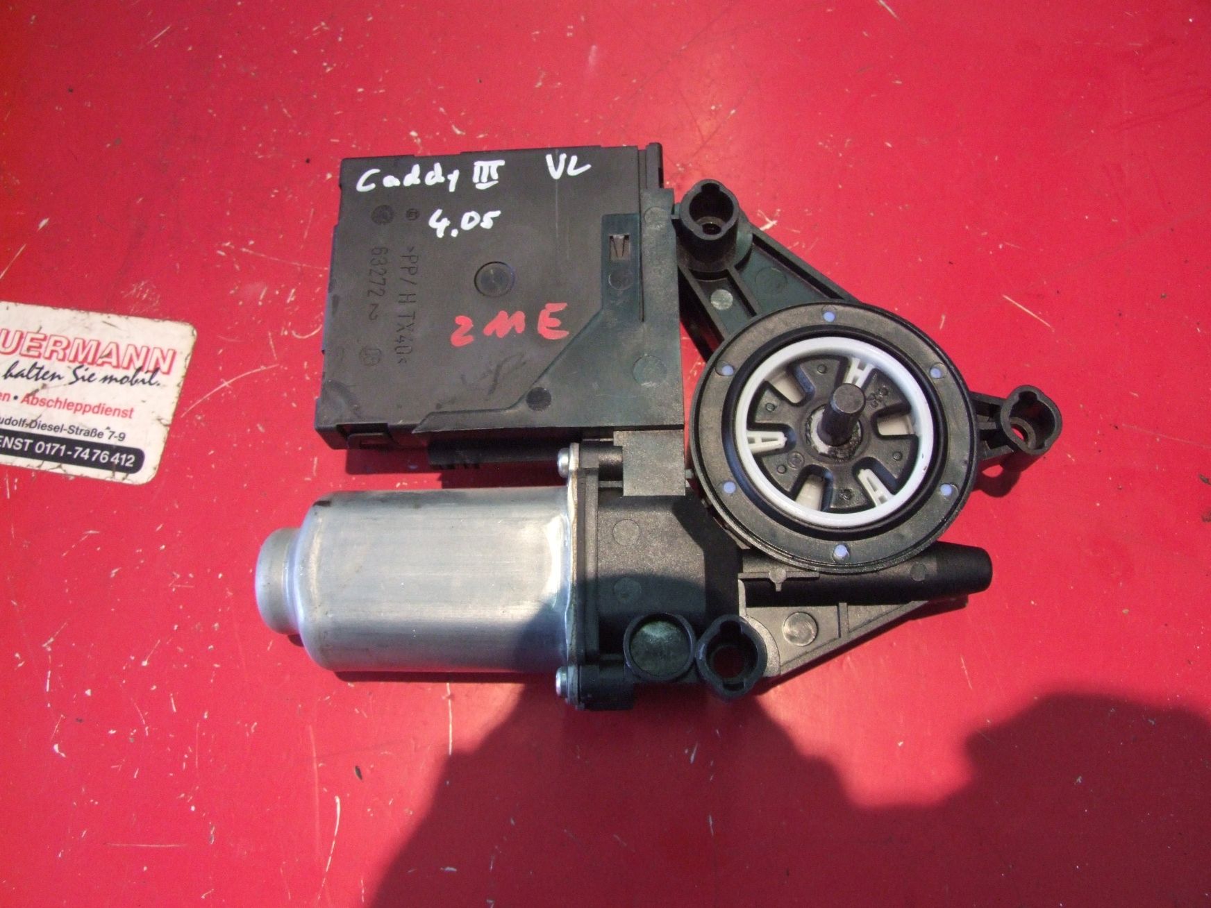 Fensterhebermotor aus VW Caddy 3 VAG 1K0959793C / 1T0959701 (gebraucht)