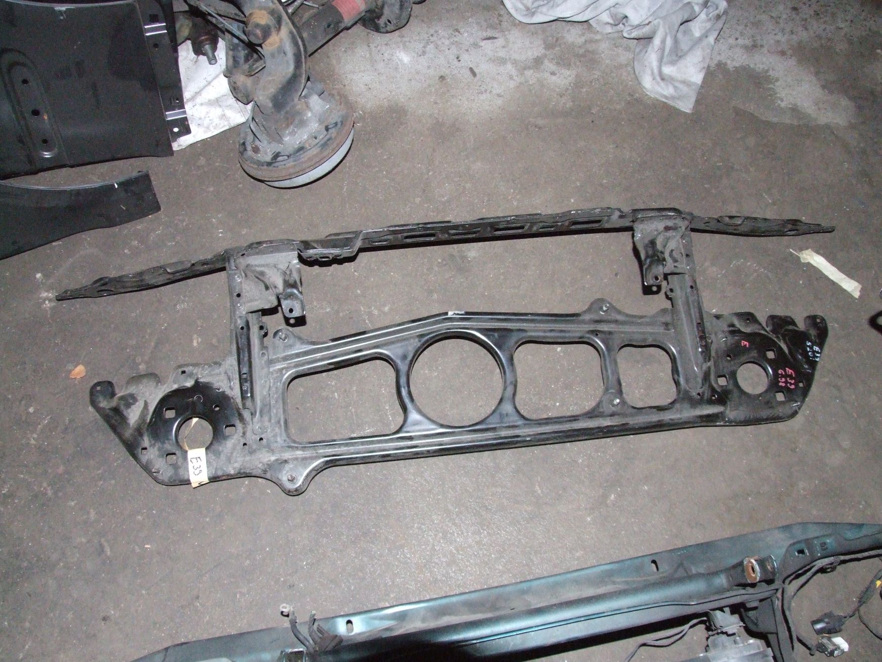 Frontverkleidung aus BMW E39 BMW / 51718159610 (gebraucht)