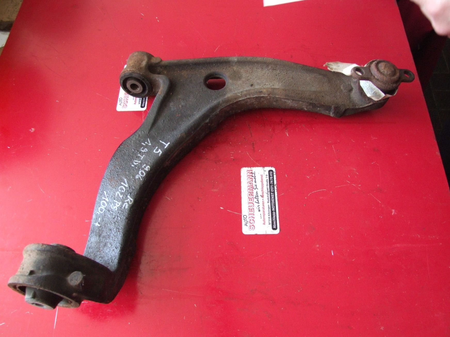 Querlenker aus VW T5 VAG 7H0407166B / 7H0407152E (gebraucht)