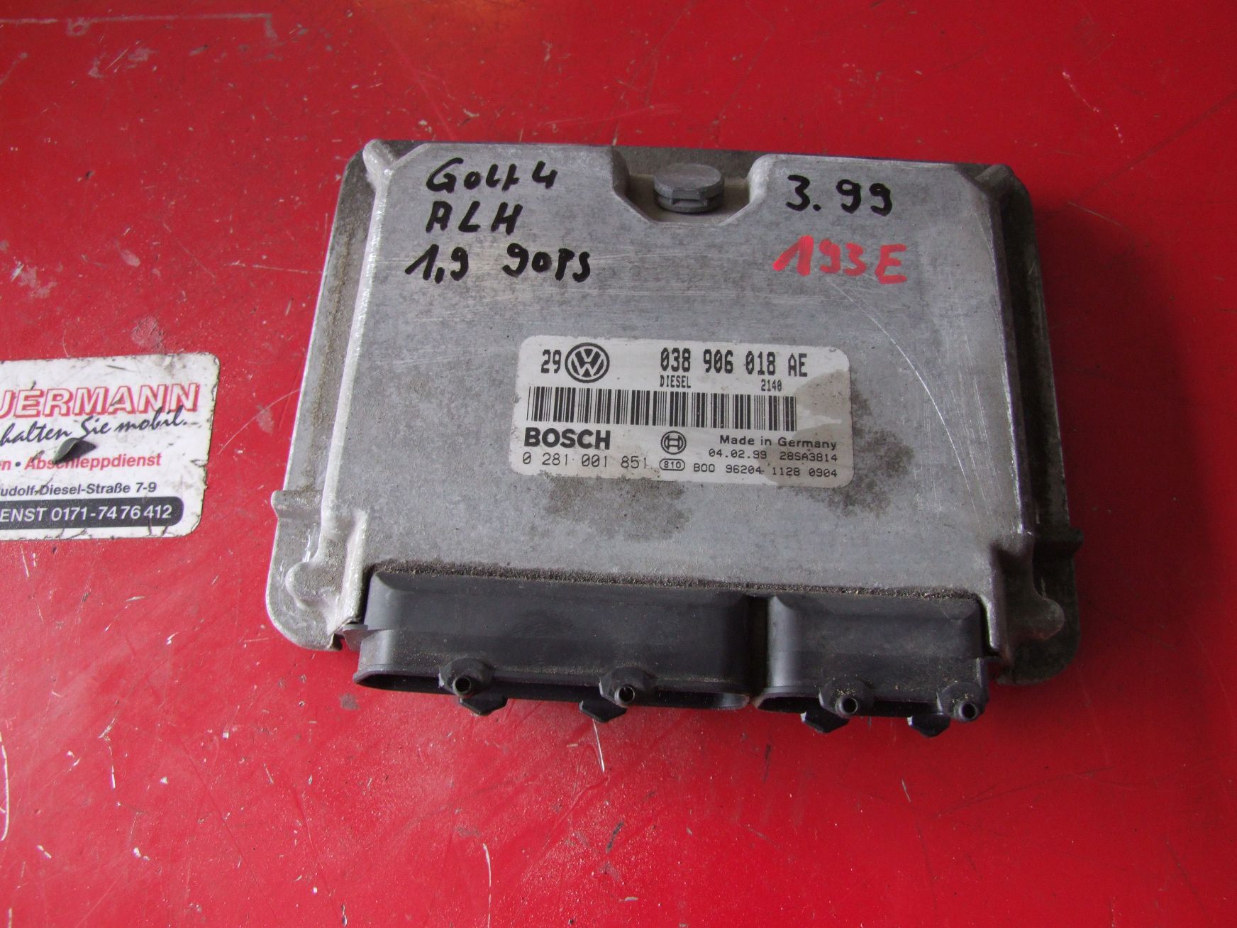 Steuergerät aus VW Golf 4 Bosch 0281001851 / 038906018AE (gebraucht)