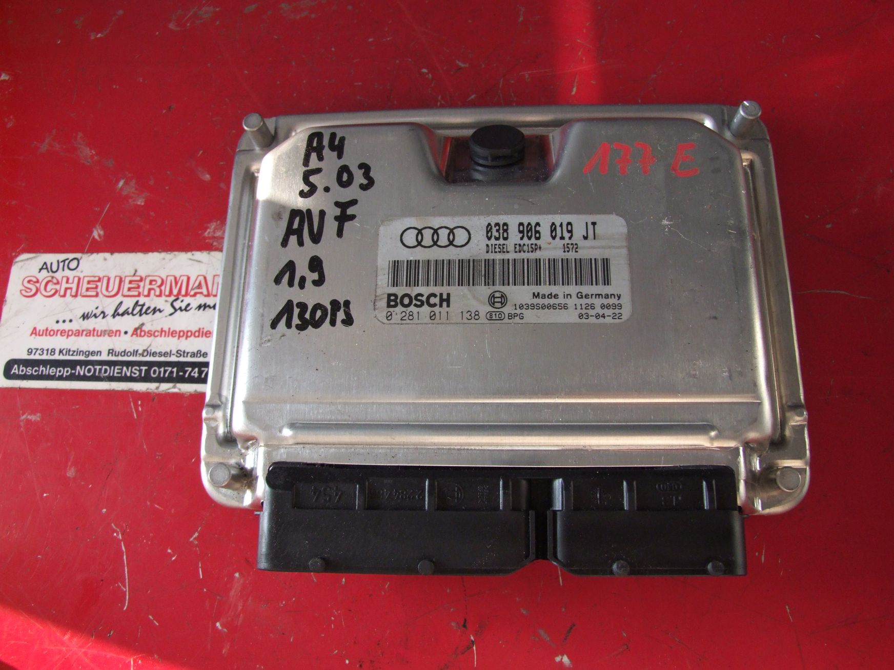 Steuergerät aus Audi A4 Avant Bosch 0281011138 / 038906019JT (gebraucht)