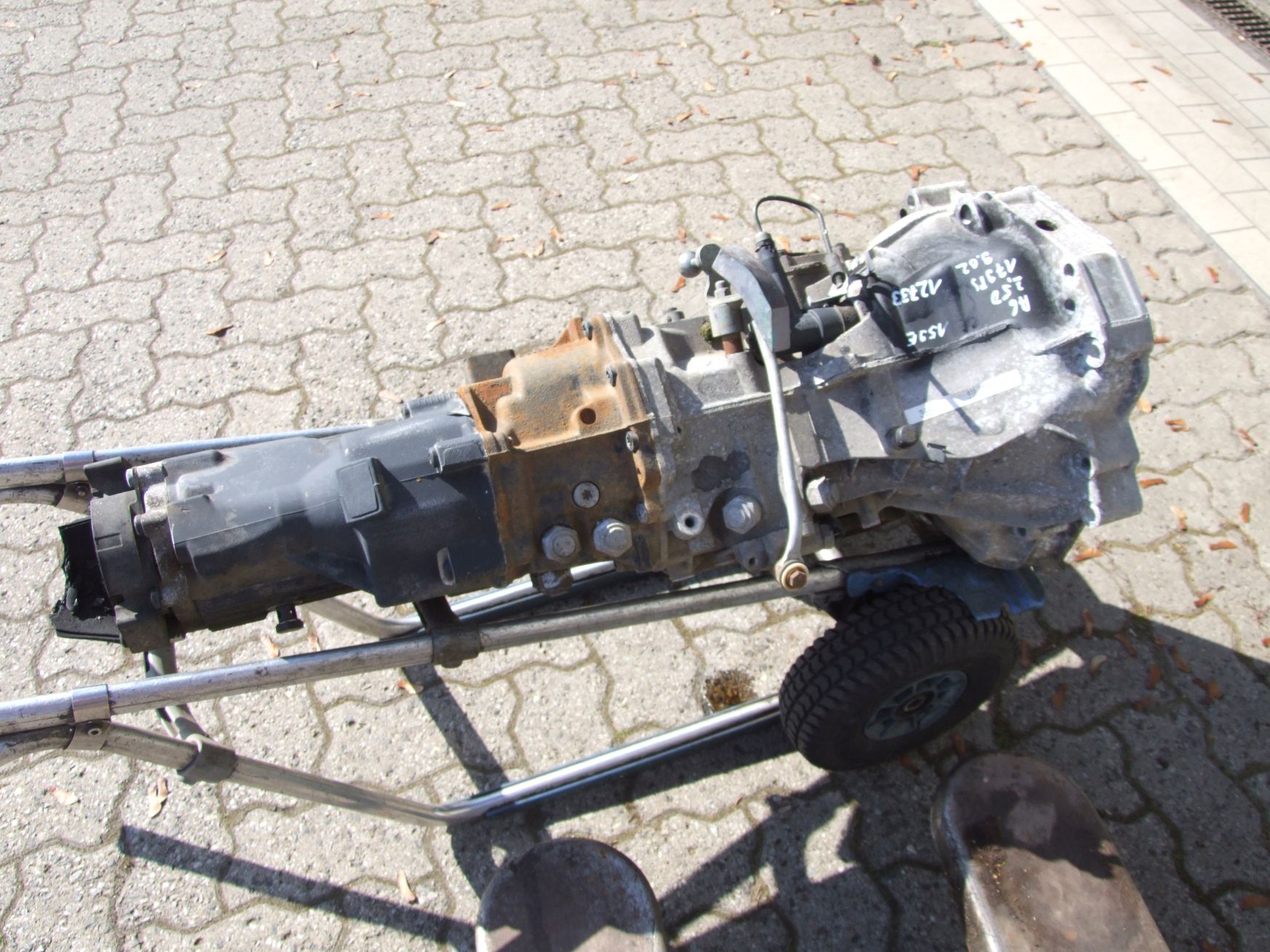 Getriebe aus Audi A6 Avant quattro Code FTL VAG 01E301103N / 01E301211G (gebraucht)