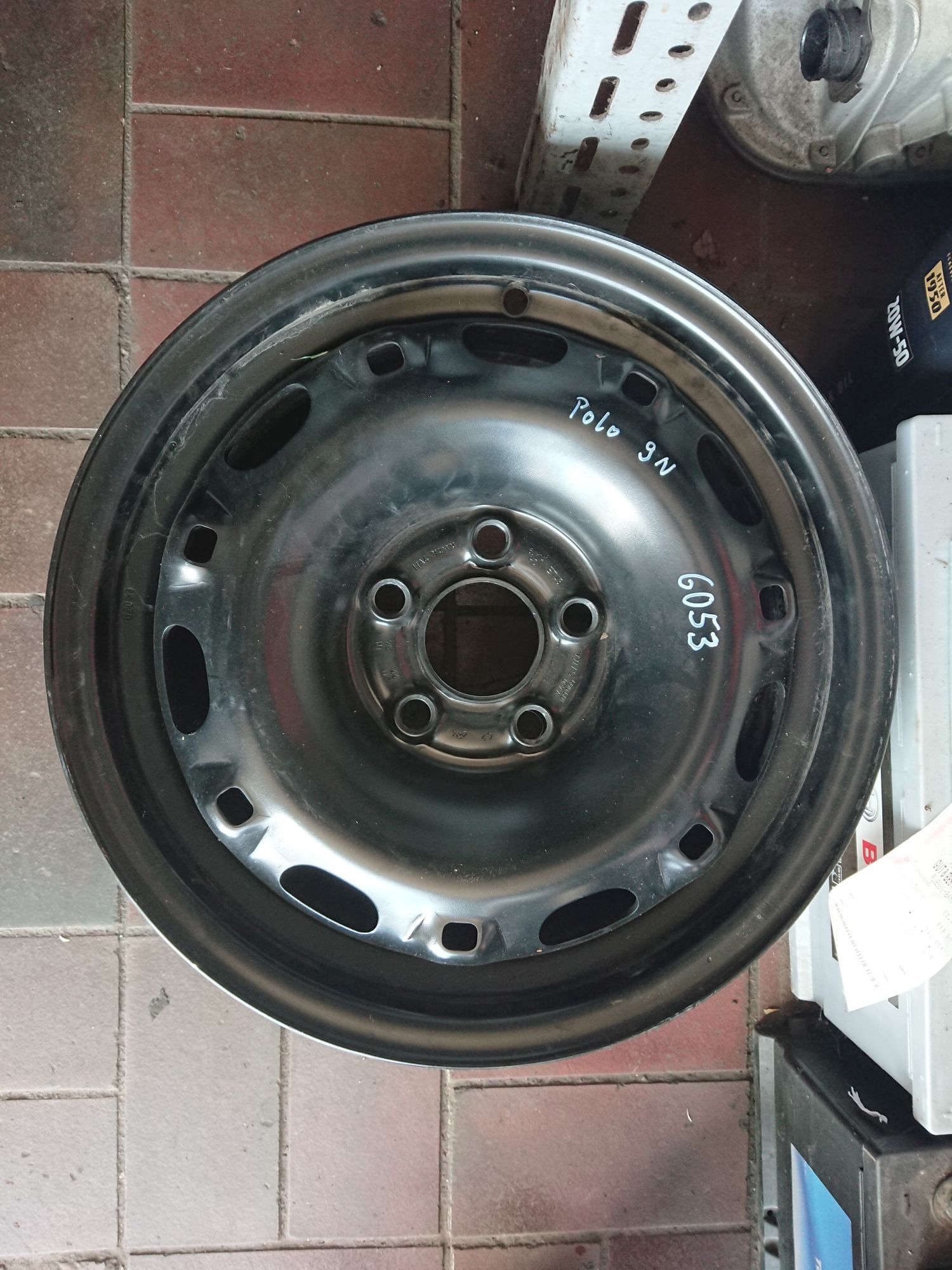 Felge aus VW Polo 9N VAG 7280 / 6Q0601027A (gebraucht)