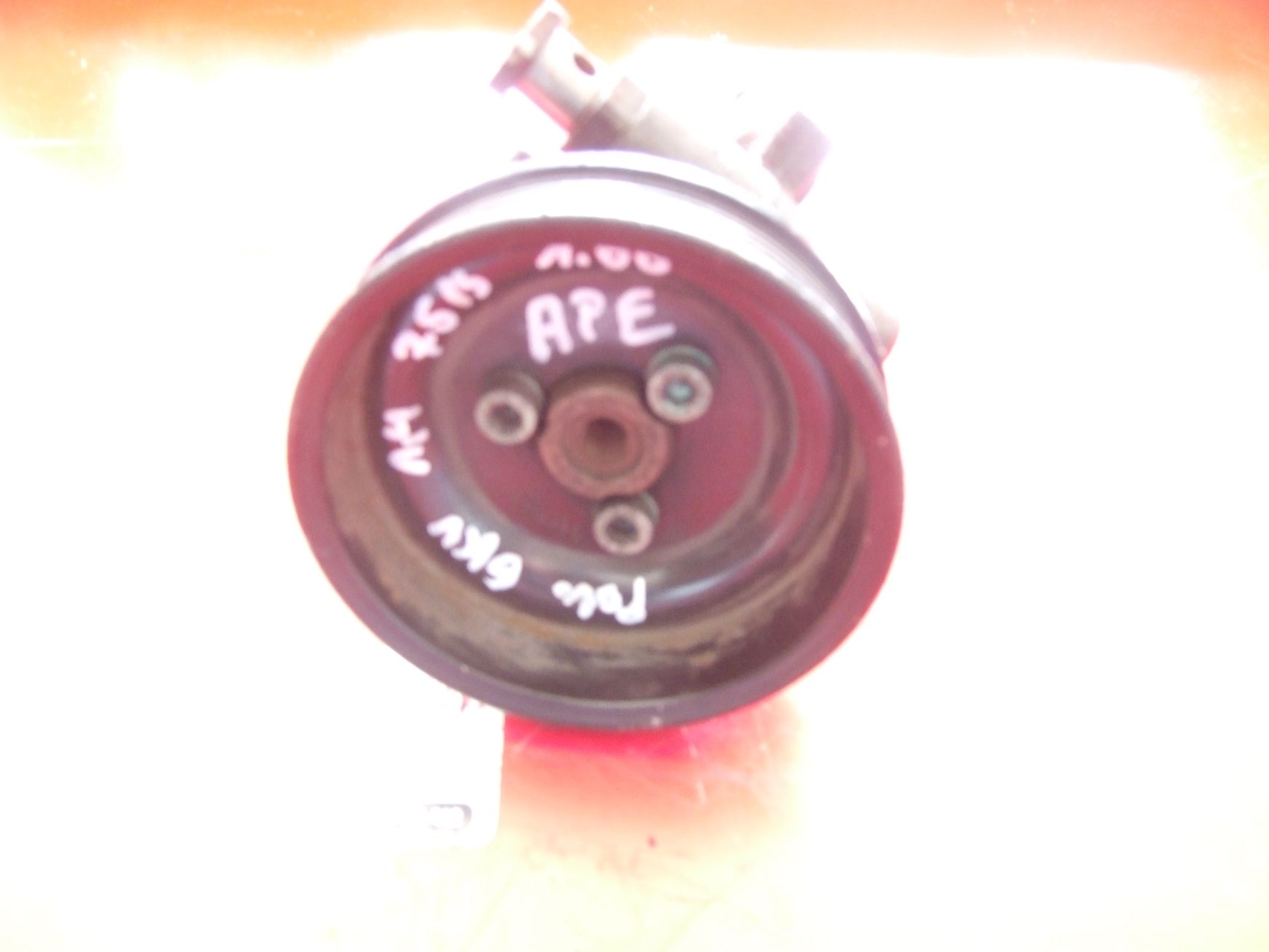 Servopumpe aus VW Polo 6KV Delphi / 030145157 (gebraucht)
