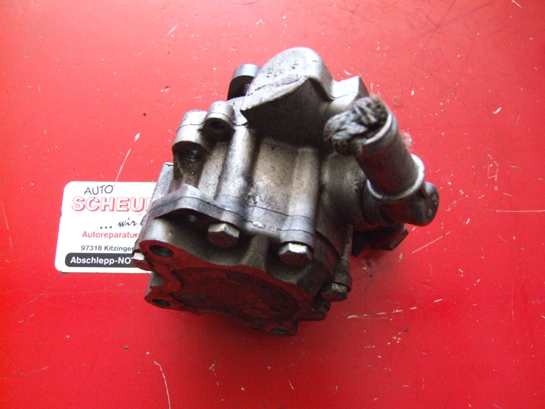 Servopumpe aus Audi A6 ZF / 4B0145156 (gebraucht)