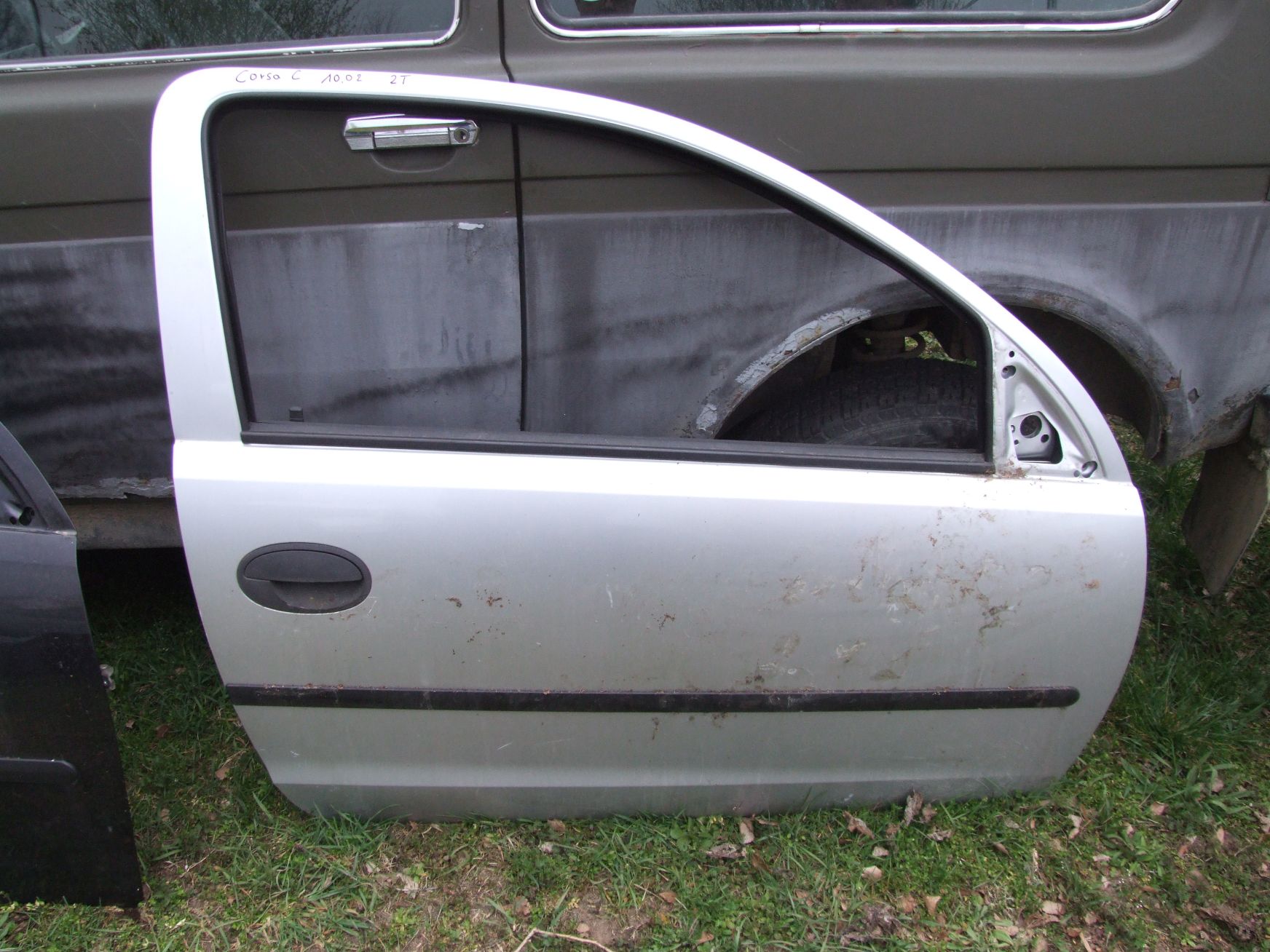 Türe aus Opel Corsa C GM / 09196378 (gebraucht)
