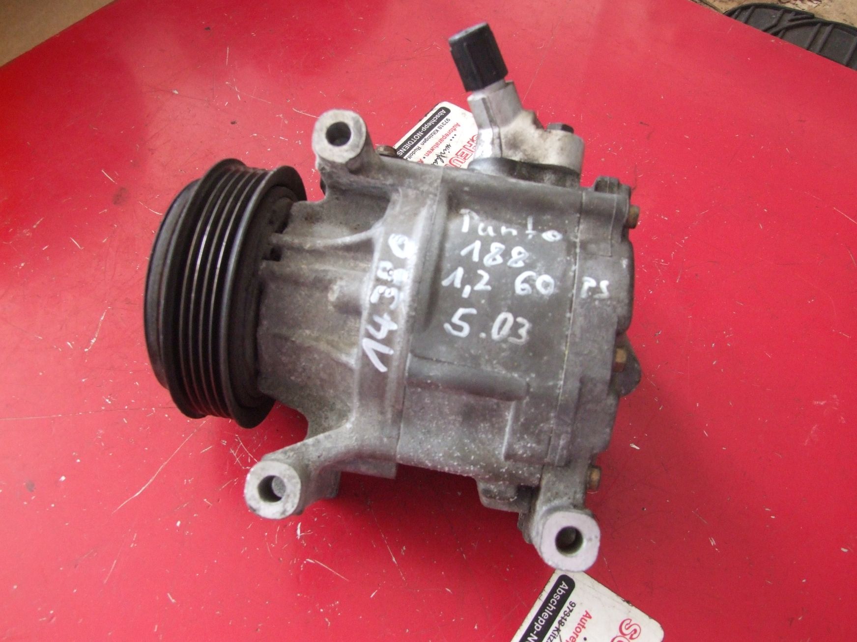 Klimakompressor aus Fiat Punto 188 Denso SCSB06C / 46782669 (gebraucht)