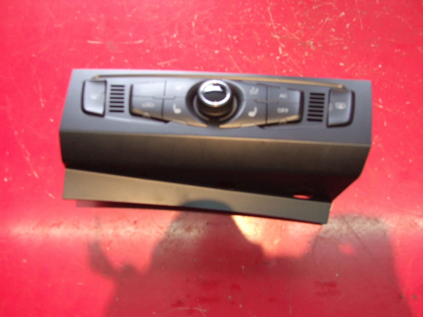 Bedienteil aus Audi A4 Avant VAG / 8T0919609WFX (gebraucht)