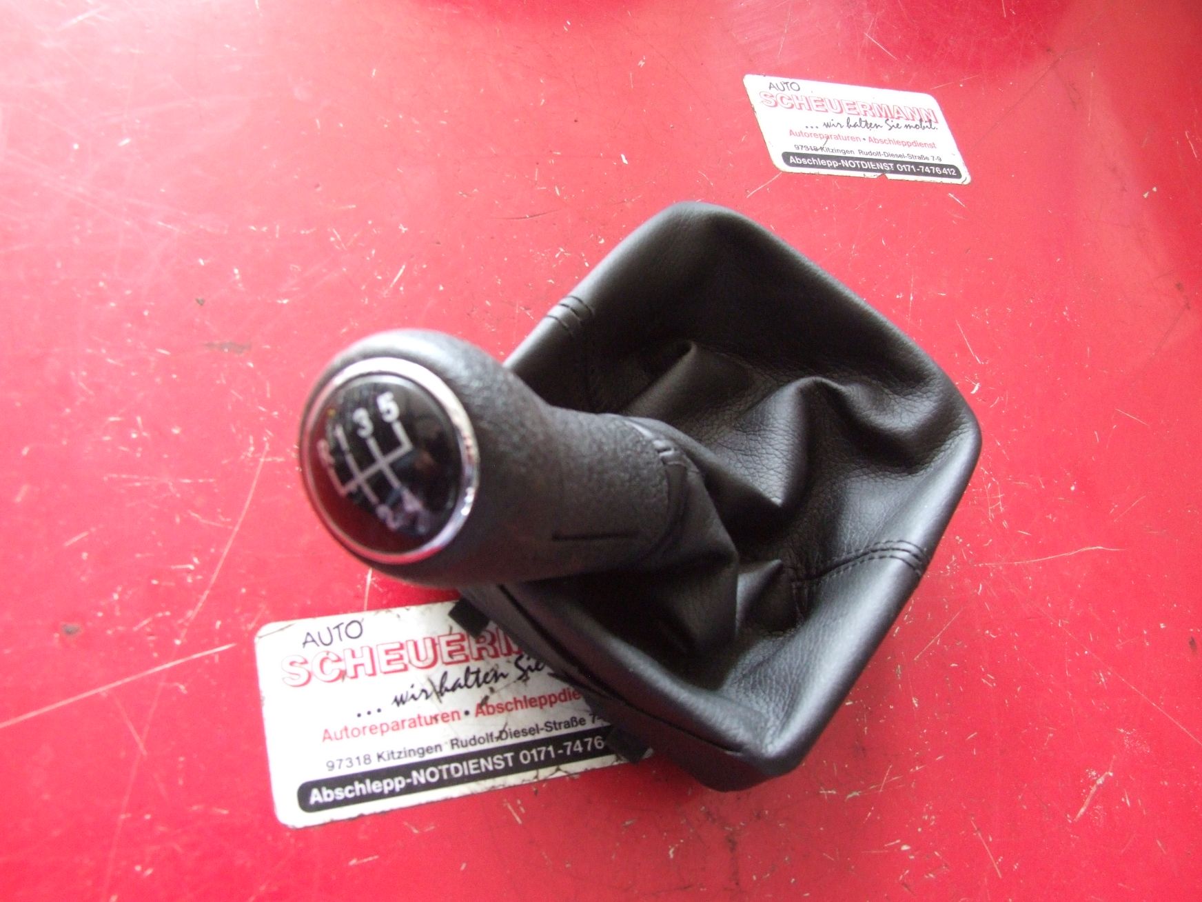 Schaltknauf mit Schaltsack aus VW Polo 9N VAG / 6Q1711113G (gebraucht)