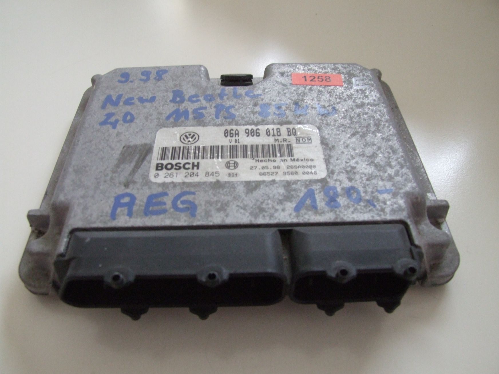 Steuergerät aus VW New Beetle 0261204845 / 06A906018BQ (gebraucht)