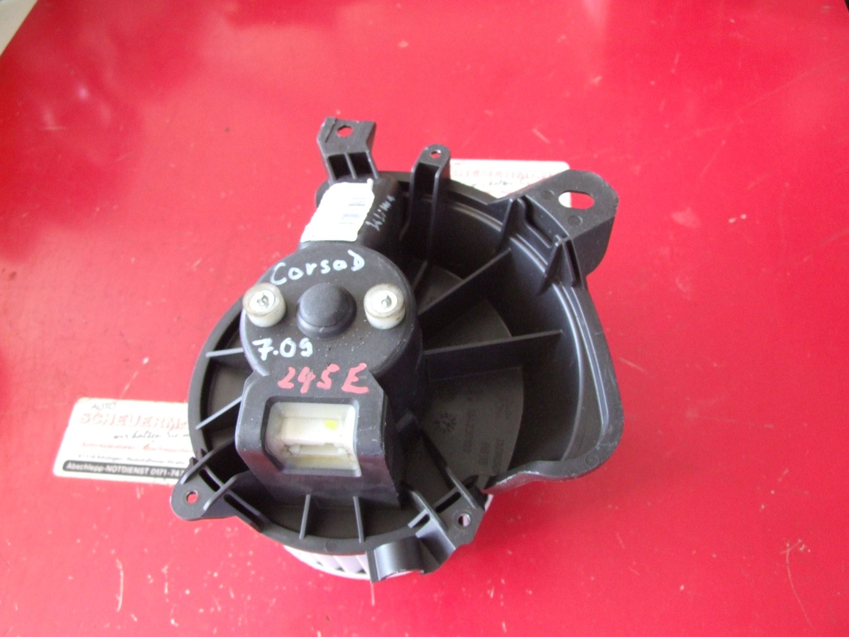 Gebläsemotor aus Opel Corsa D Denso / 13335075 (gebraucht)