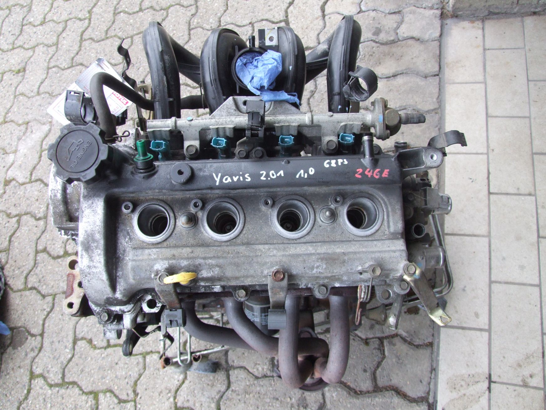 Motor aus Toyota Yaris Code 1SZ-FE Toyota / 0657105 (gebraucht)