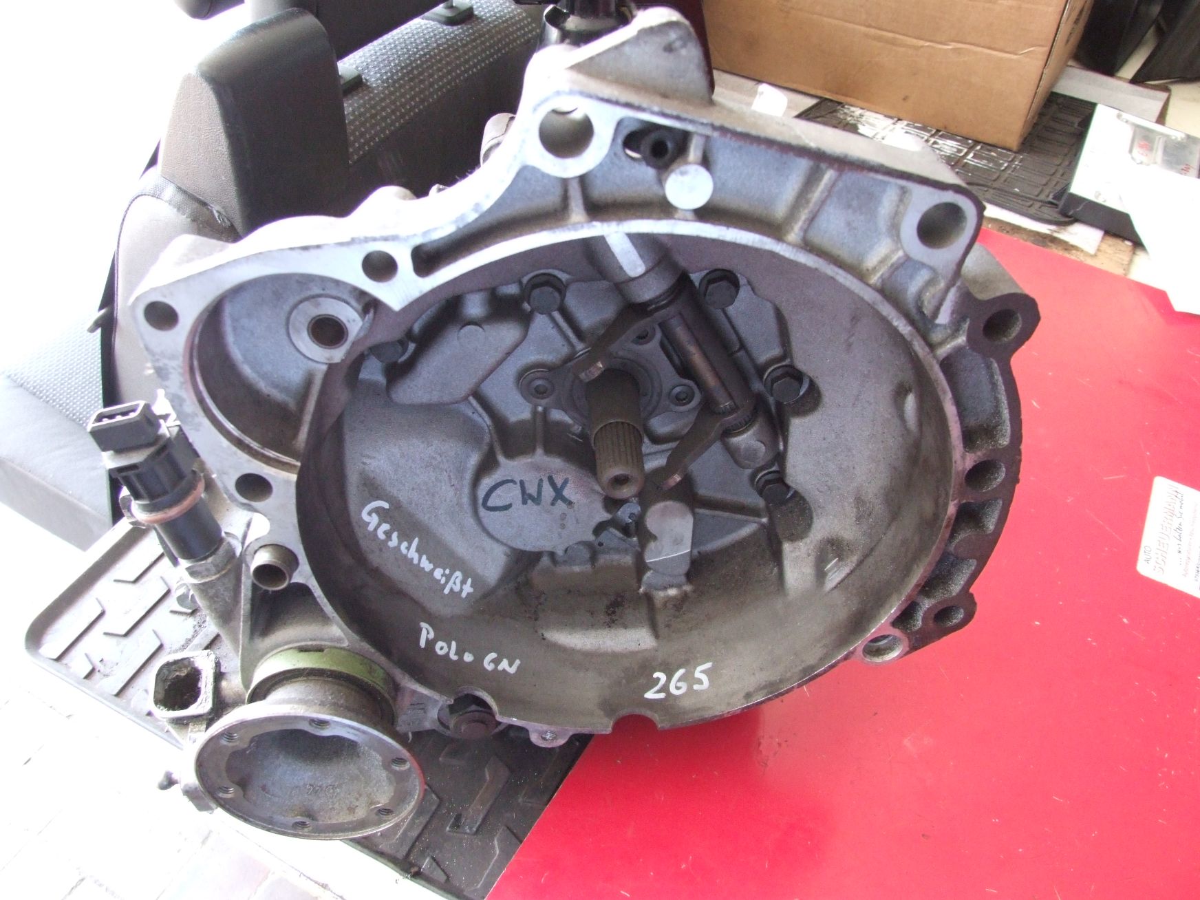 Getriebe aus VW Polo 6N Code CWX28017 VAG 085301103 / 085301107 (gebraucht)