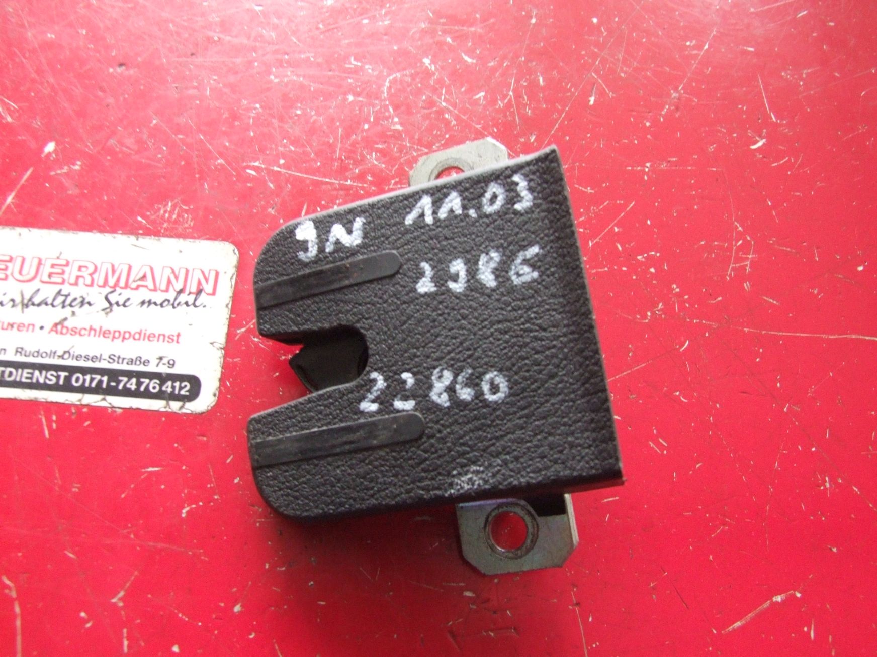 Heckklappenschloss aus VW Polo 9N VAG / 6Q6827505B (gebraucht)