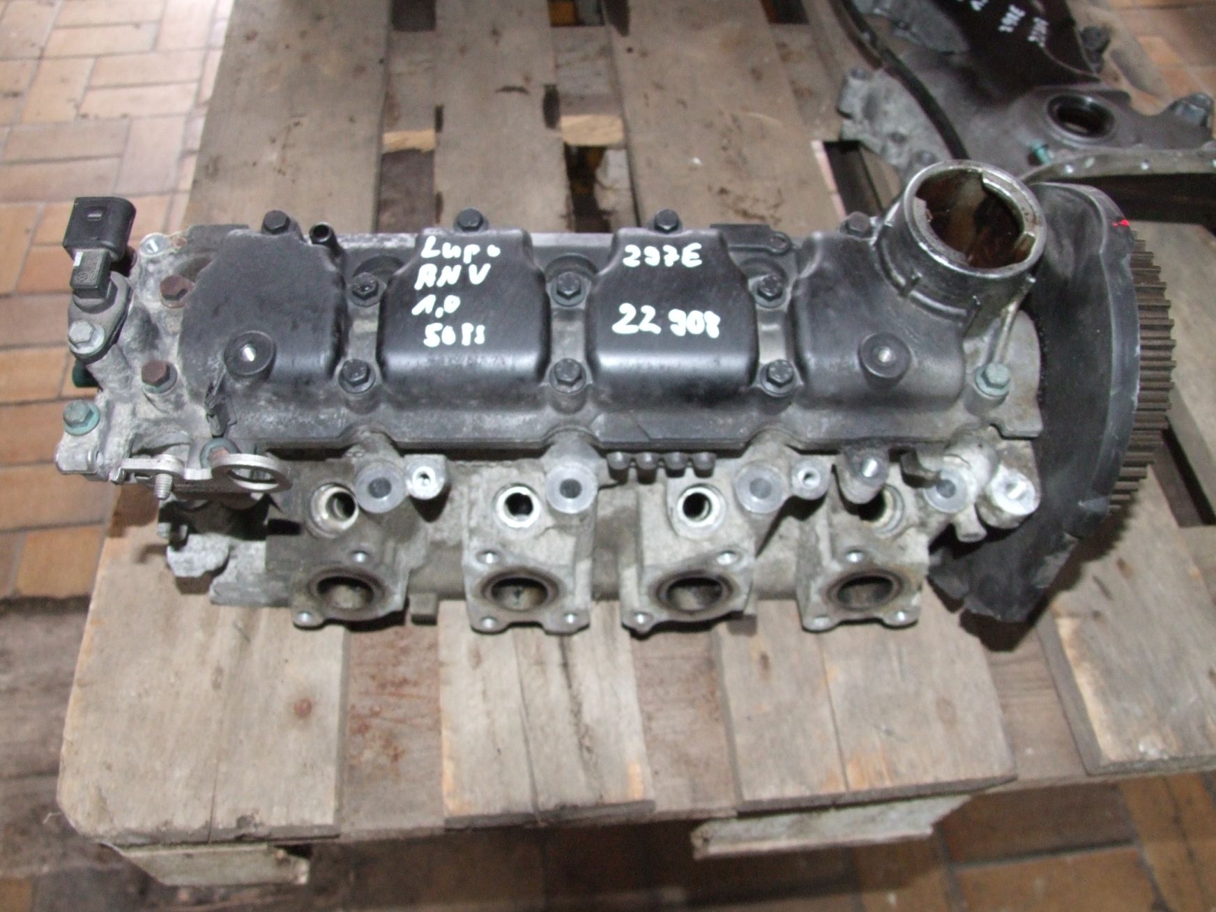 Zylinderkopf aus VW Lupo VAG / 030103374AT (gebraucht)