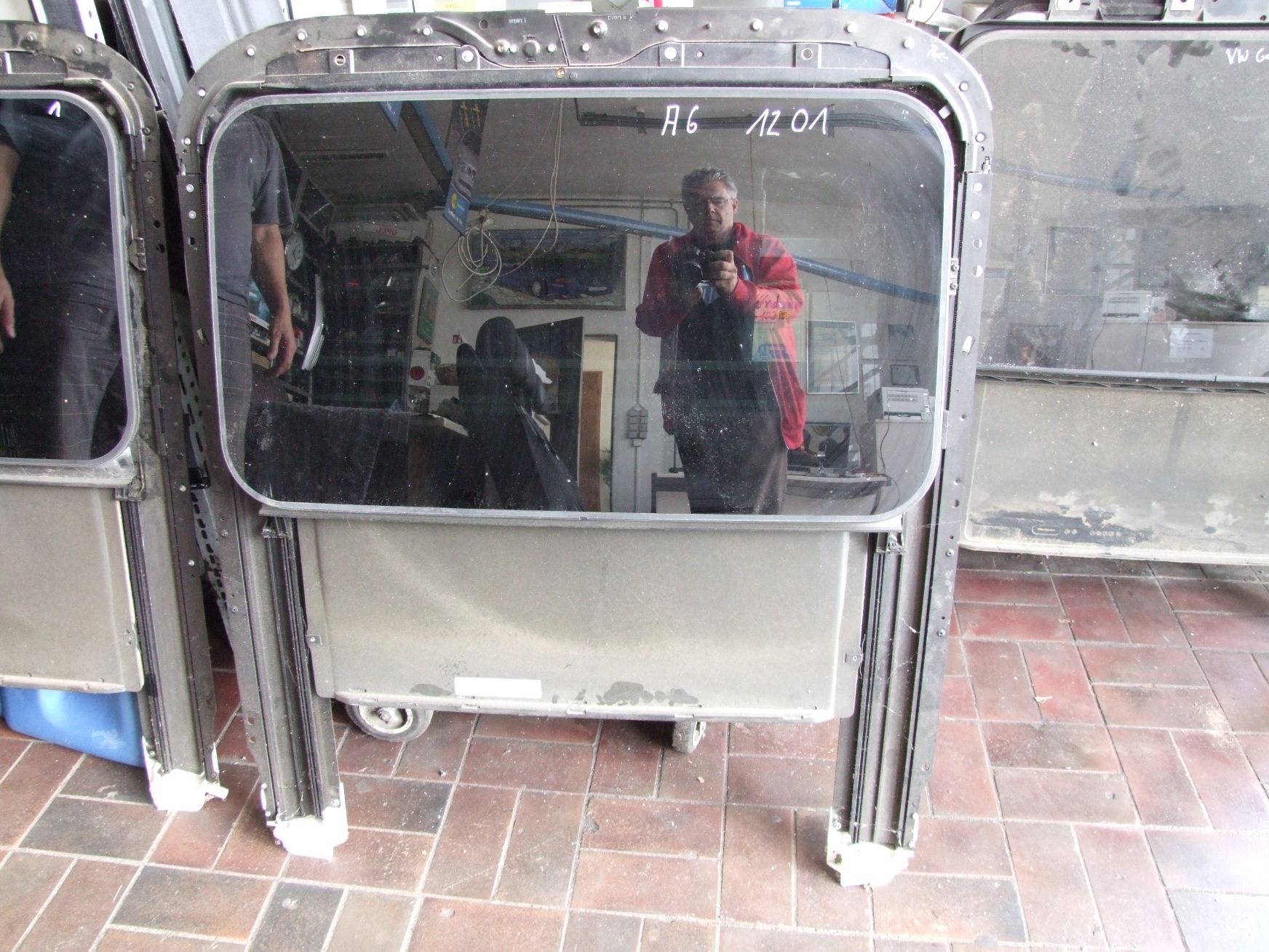 Schiebedach Kassette aus Audi A6 / 4B5877041 (gebraucht)