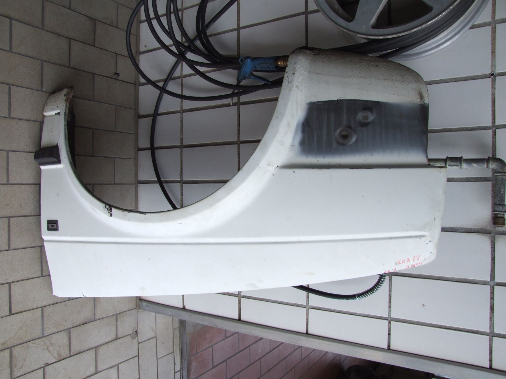 Kotflügel aus VW Golf 2 VAG (gebraucht)