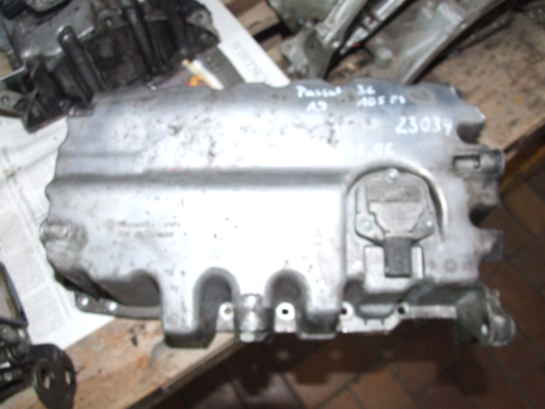 Ölwanne aus VW Passat Variant 3C5 VAG / 03G103603 (gebraucht)