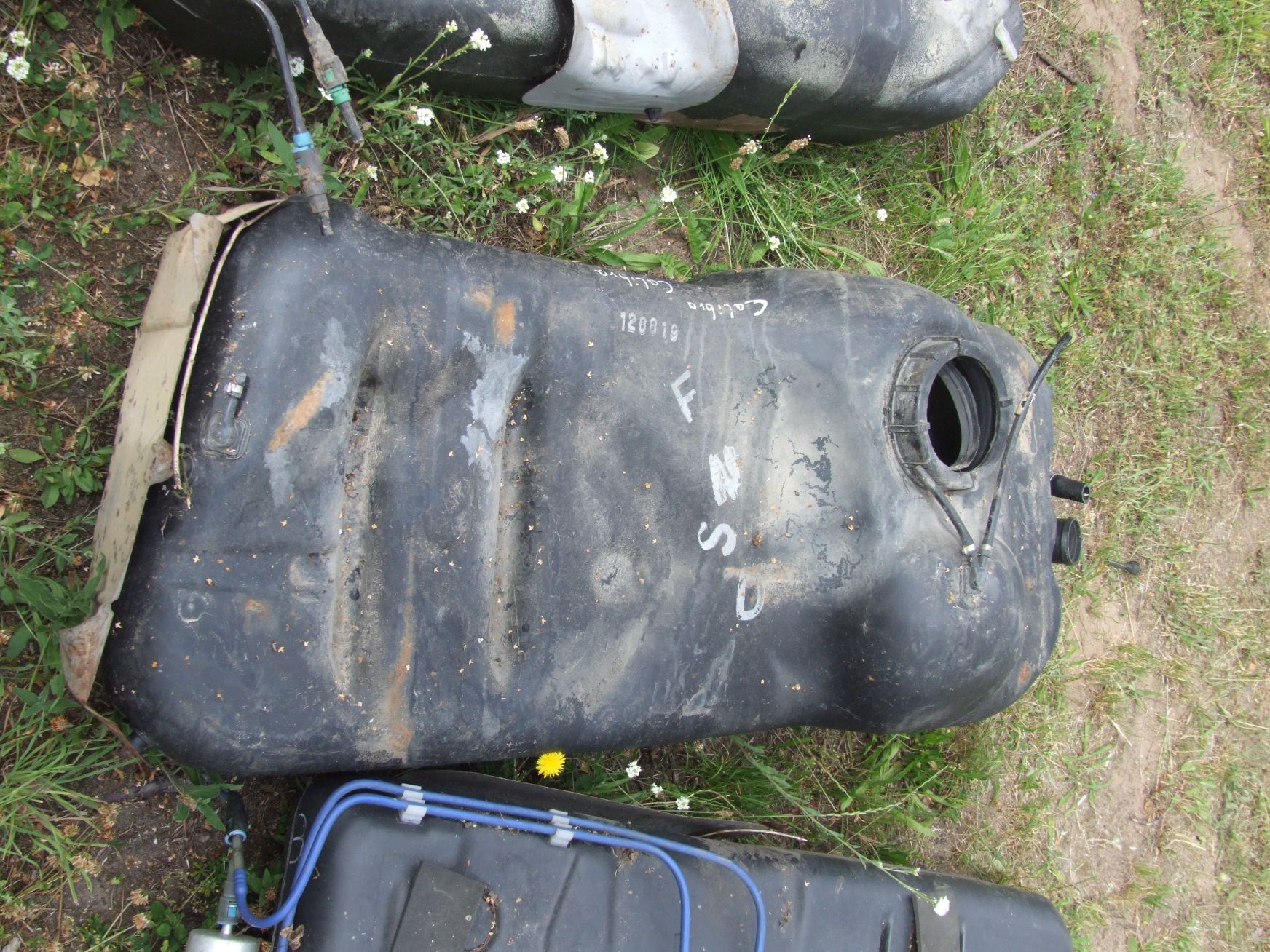 Tank aus Opel Calibra GM / 90299414 (gebraucht)