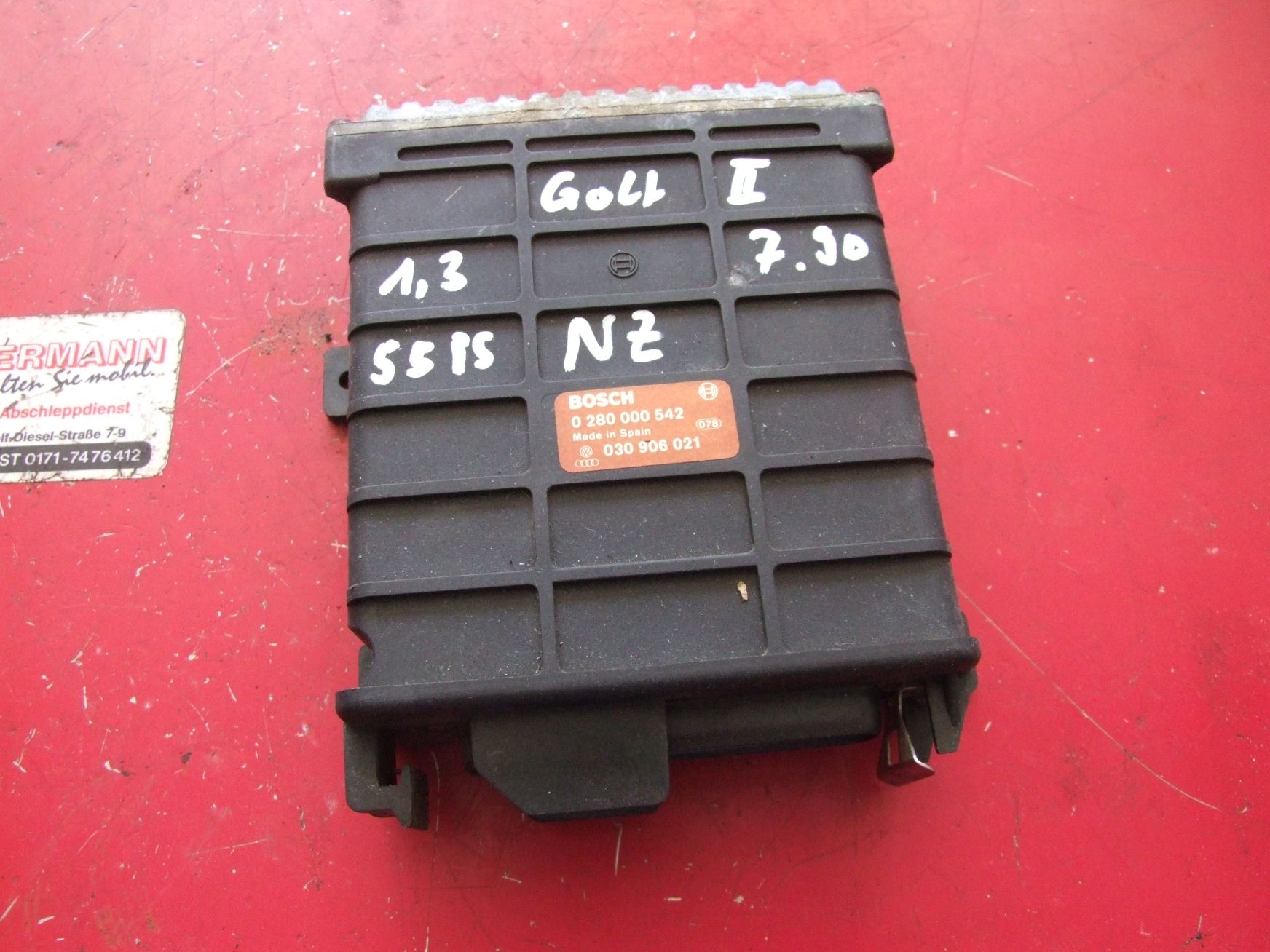 Steuergerät aus VW Golf 2 Bosch 0280000542 / 030906021 (gebraucht)